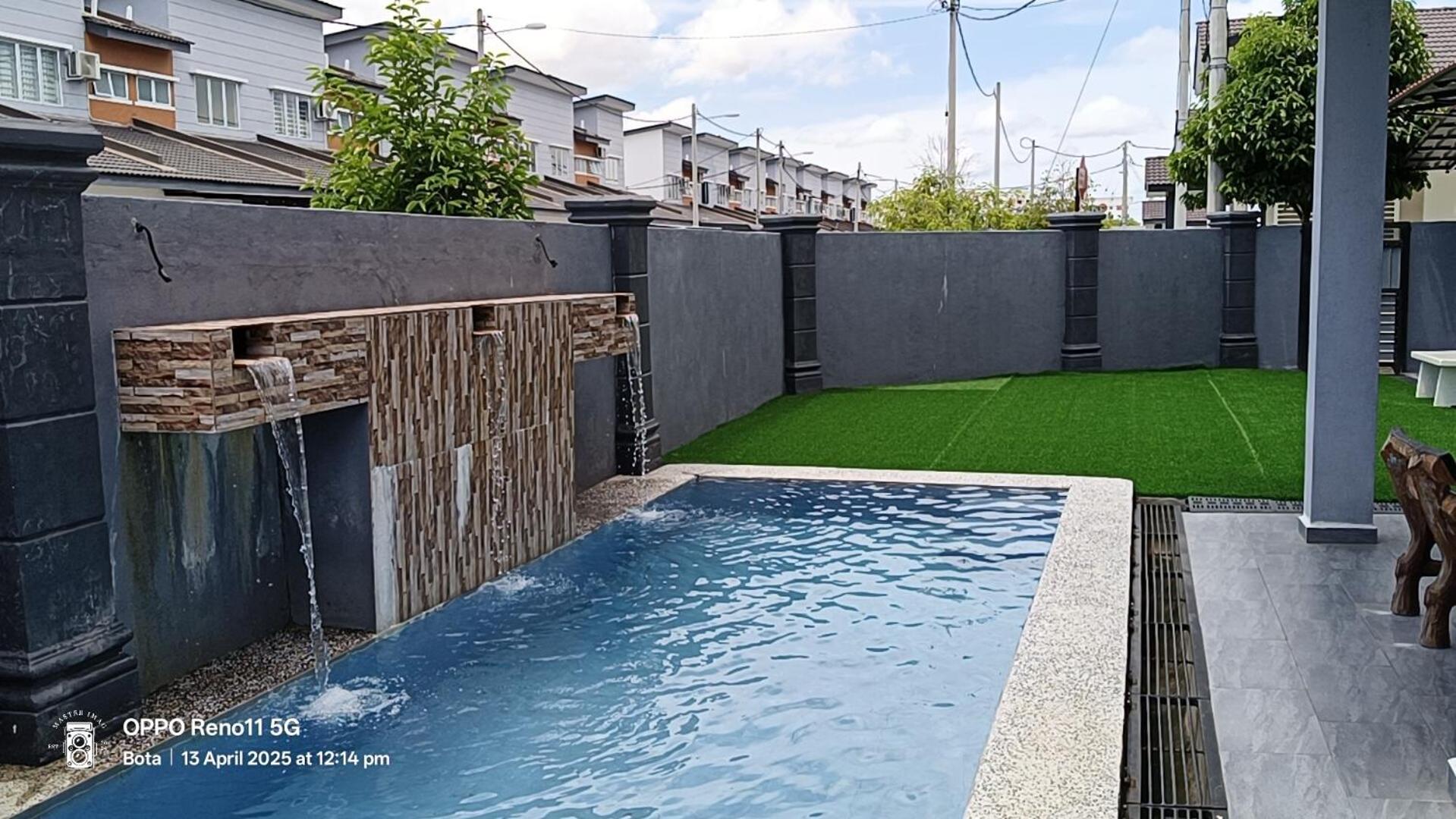 Rania Homestay With Private Pool Seri Iskandar Perak Near Utp Uitm Kampong Bota Road Екстер'єр фото